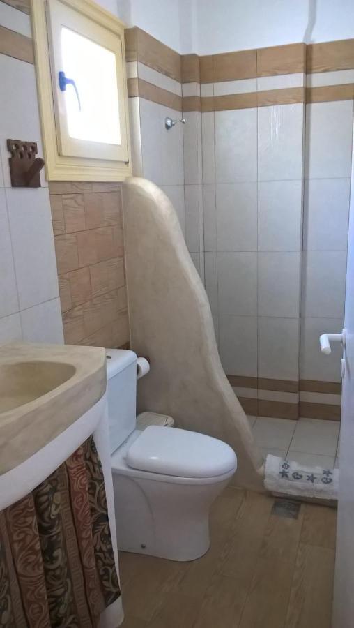 Gyrouli 1 Apartment Pera Gyalos ภายนอก รูปภาพ